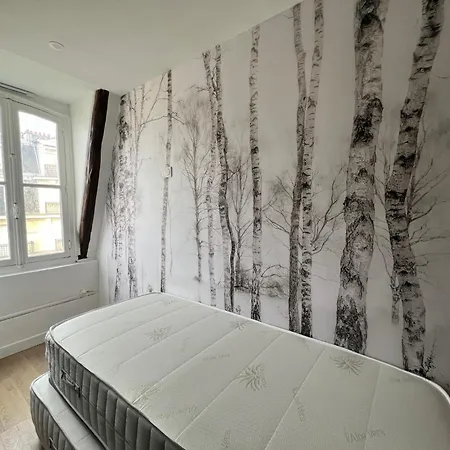 Batignolles, Montmartre 12m2 , Metro 13 Et 14 Apartmán