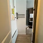 Batignolles, Montmartre 12m2 , Metro 13 Et 14 Paris