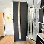 Batignolles, Montmartre 12m2 , Metro 13 Et 14 *