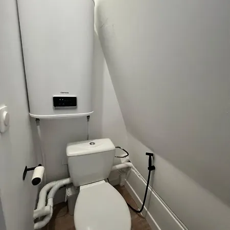 Batignolles, Montmartre 12m2 , Metro 13 Et 14 Apartman